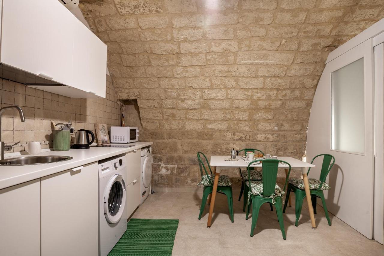 La Pergola Apt In The Heart Of Μπάρι Εξωτερικό φωτογραφία