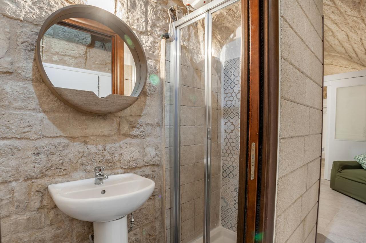 La Pergola Apt In The Heart Of Μπάρι Εξωτερικό φωτογραφία